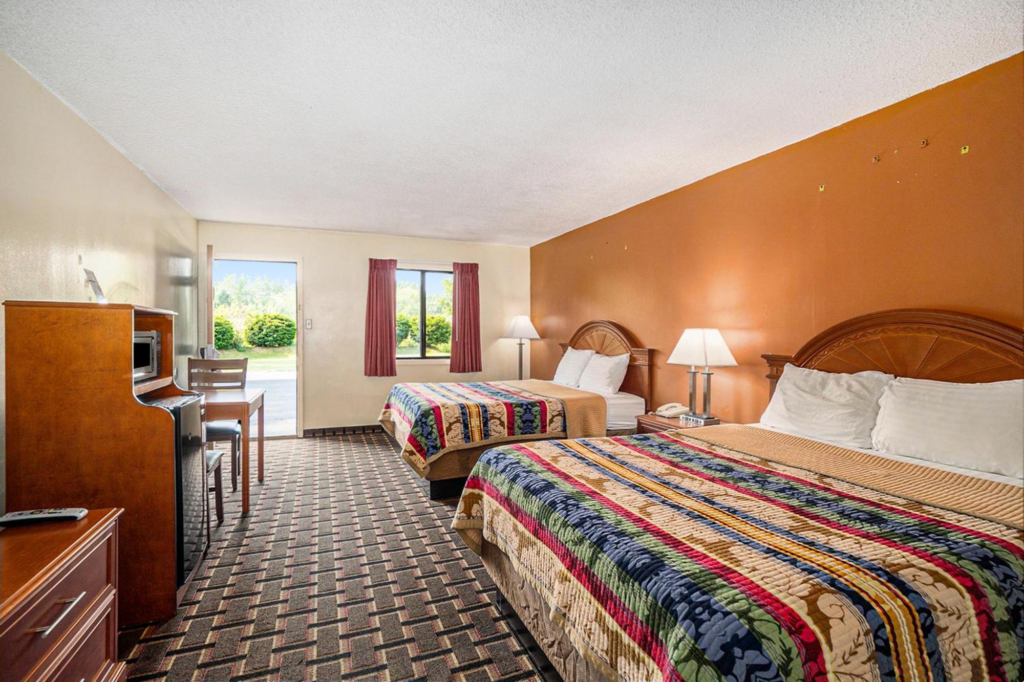 Great Lakes Inn & Suites South Haven Habitación foto